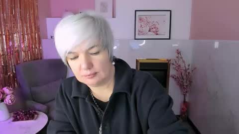 Carmen online show from 01/13/26, 08:47