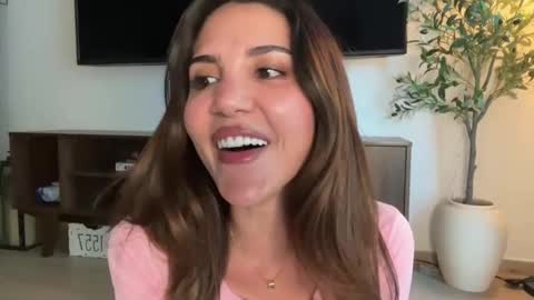 Your fav goddess online show from 11/04/25, 05:28