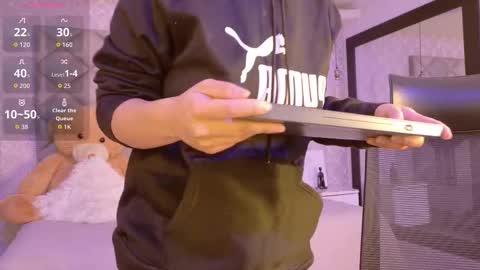 caro_adams1 online show from 02/10/26, 11:03