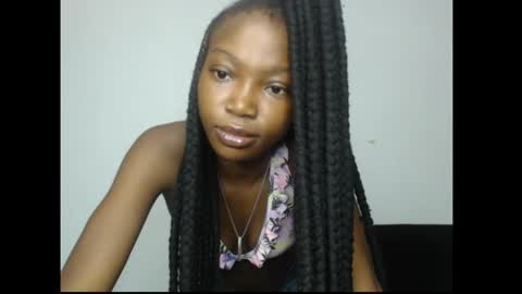 caroline online show from 04/26/26, 04:10