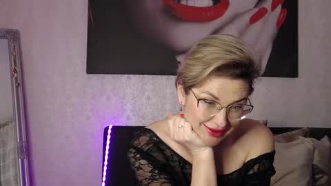 CaroJhones online show from 02/21/25, 01:00