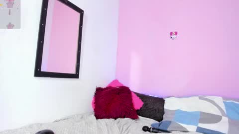 Snapshot of carol100597 chatting on 12/11/24, 09:23 karol online show from 12/11/24, 09:23