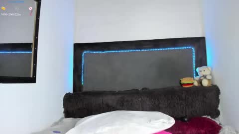 Snapshot of carol100597 chatting on 01/12/25, 12:49 karol online show from 01/12/25, 12:49