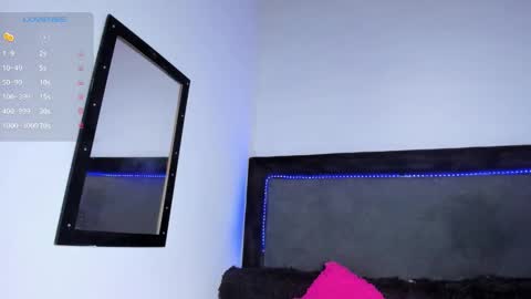 Snapshot of carol100597 chatting on 03/11/25, 01:26 karol online show from 03/11/25, 01:26