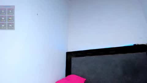 Snapshot of carol100597 chatting on 10/12/25, 12:53 karol online show from 10/12/25, 12:53