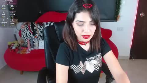 Caroline online show from 01/02/25, 01:51