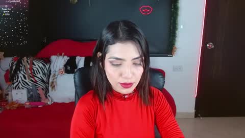 Caroline online show from 01/03/25, 01:58