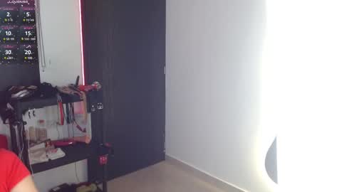 Caroline online show from 03/05/25, 02:23