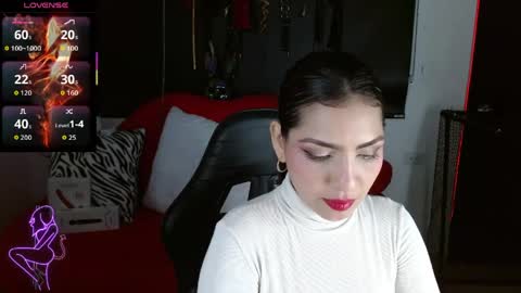 Snapshot of carolaine69_ chatting on 05/02/26, 02:11 Caroline online show from 05/02/26, 02:11