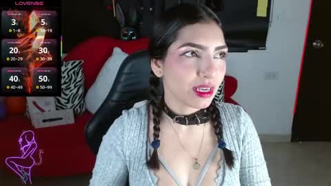 Caroline online show from 05/25/26, 02:01