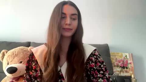 Snapshot of carolanngrinkley chatting on 08/06/26, 09:33 LinaLisa online show from 08/06/26, 09:33