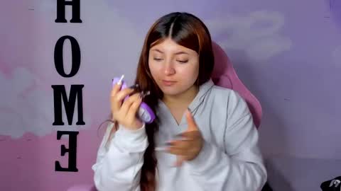 Snapshot of carolay759687 chatting on 02/27/25, 02:32 carolay759687 online show from 02/27/25, 02:32