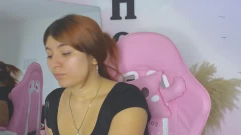 Snapshot of carolay759687 chatting on 03/10/25, 05:00 carolay759687 online show from 03/10/25, 05:00