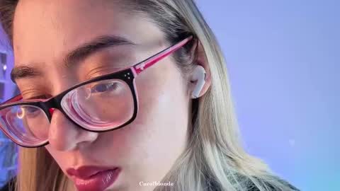 Char online show from 12/15/25, 02:05