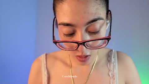 Snapshot of carolblonde chatting on 06/27/26, 02:05 Char online show from 06/27/26, 02:05