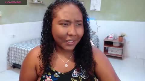 Snapshot of caroldelatorre chatting on 02/04/25, 08:38 Carol de la torre online show from 02/04/25, 08:38