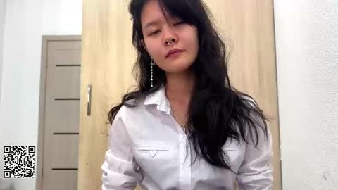 Kim online show from 11/23/25, 11:10