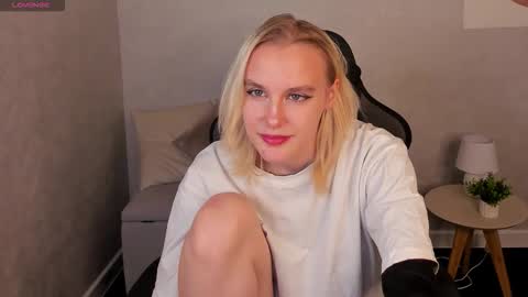 Carol online show from 10/22/25, 04:57