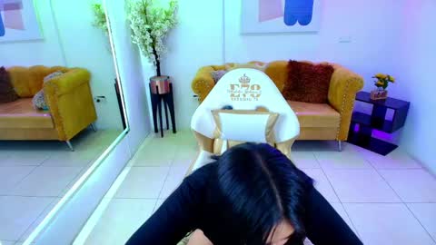 CAROLINA.  online show from 04/15/26, 12:56