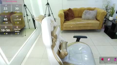 Snapshot of carolina_cherry chatting on 05/08/26, 12:43 CAROLINA. online show from 05/08/26, 12:43