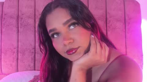 carolina_evannss online show from 12/05/25, 04:21