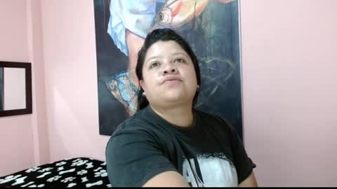 Snapshot of carolina_lenon69 chatting on 04/22/26, 01:12 Carolina Lenon online show from 04/22/26, 01:12