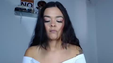 CarolinaM online show from 09/09/25, 03:22