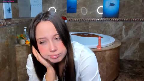 carolina_sky online show from 12/21/25, 01:46