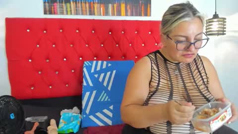 Carolina online show from 10/17/25, 07:05