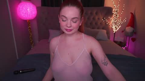 Snapshot of carolinadia chatting on 01/19/25, 08:41 carolinadia online show from 01/19/25, 08:41