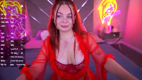 Snapshot of carolinadia chatting on 11/23/25, 08:19 carolinadia online show from 11/23/25, 08:19