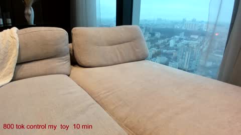 Lina.I will online 1 December   online show from 01/17/25, 11:06