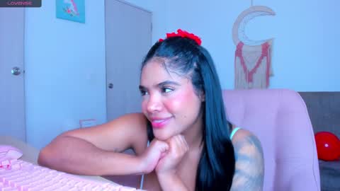 Carolina online show from 02/14/25, 04:09