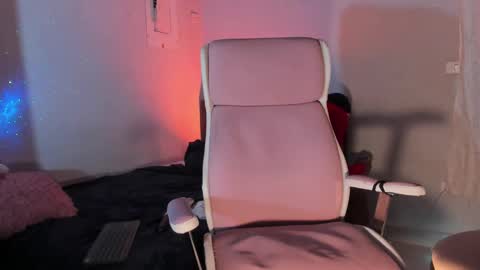 CARO  online show from 02/26/25, 02:26