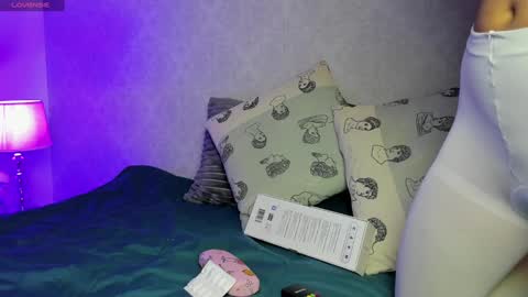 Snapshot of caroline_dh chatting on 03/06/25, 11:36  Caroline  online show from 03/06/25, 11:36