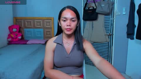 Snapshot of caroline_east chatting on 02/18/26, 03:08 caroline_east online show from 02/18/26, 03:08