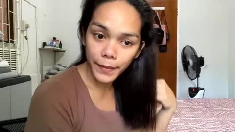 Snapshot of caroline_east chatting on 03/03/26, 07:36 caroline_east online show from 03/03/26, 07:36