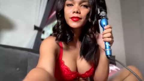 Snapshot of caroline_east chatting on 04/04/26, 12:42 caroline_east online show from 04/04/26, 12:42