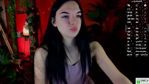 Snapshot of caroline_hey chatting on 10/22/25, 02:06 Mary and Carol online show from 10/22/25, 02:06