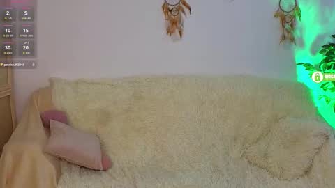 Snapshot of caroline_hey chatting on 03/01/26, 10:50 Mary and Carol online show from 03/01/26, 10:50