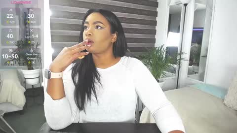 C A R O L I N E online show from 03/01/25, 01:07