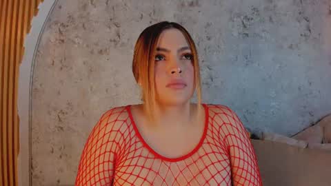 Snapshot of caroline_laurent_ chatting on 07/12/26, 11:34 Caro online show from 07/12/26, 11:34
