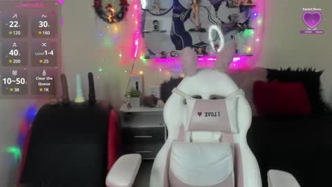 Caroline Lenox online show from 01/16/25, 04:38