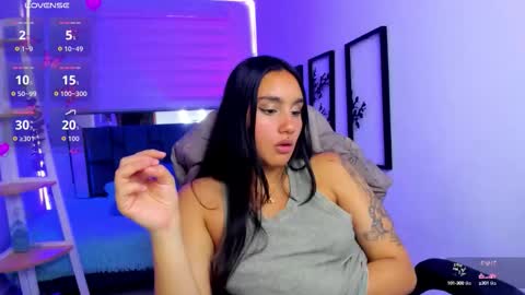 caroline_rodriguez_9 online show from 09/23/25, 04:04