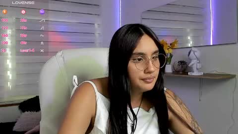 Snapshot of caroline_rodriguez_9 chatting on 04/18/26, 09:26 caroline_rodriguez_9 online show from 04/18/26, 09:26