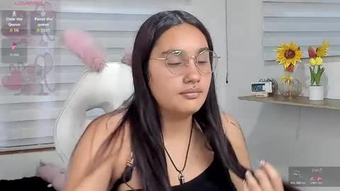 Snapshot of caroline_rodriguez_9 chatting on 05/09/26, 07:19 caroline_rodriguez_9 online show from 05/09/26, 07:19