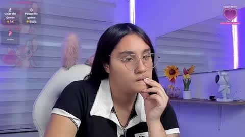 Snapshot of caroline_rodriguez_9 chatting on 05/13/26, 07:22 caroline_rodriguez_9 online show from 05/13/26, 07:22