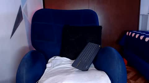 Snapshot of carolineblich chatting on 07/28/26, 10:20 Carolin Blich online show from 07/28/26, 10:20