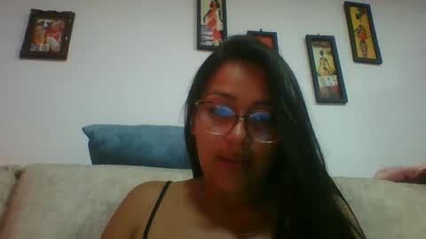 Snapshot of carolineconejita87 chatting on 04/21/26, 04:34 carolineconejita87 online show from 04/21/26, 04:34