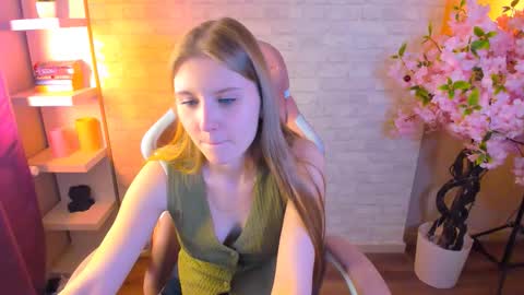 Caroline online show from 02/05/26, 08:19